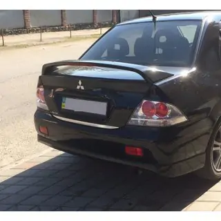 Nerezová lišta hrany kufra