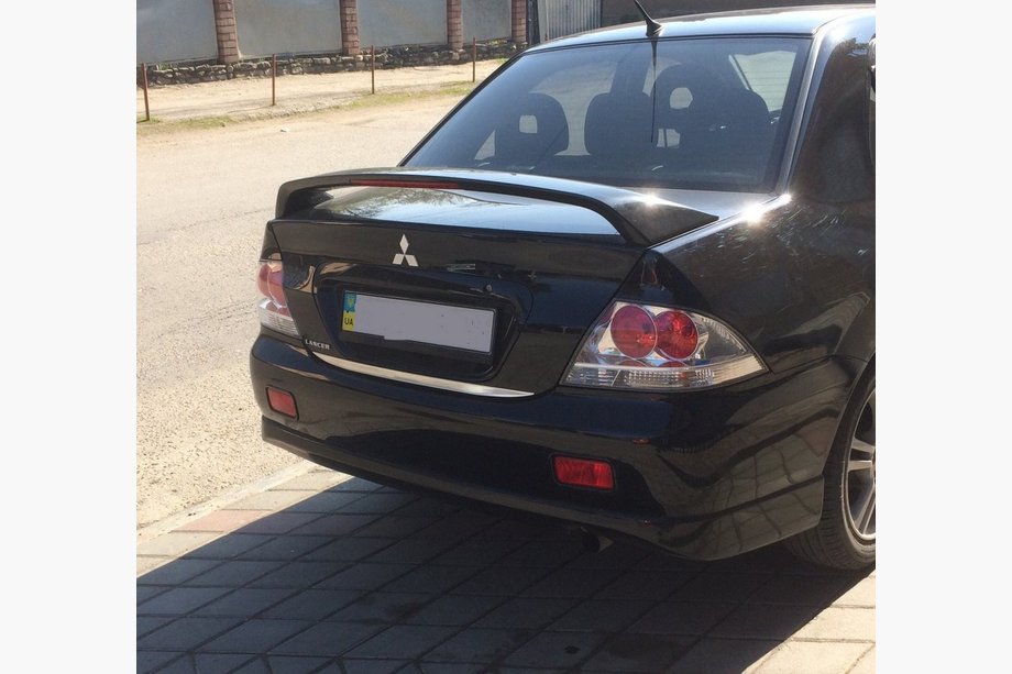 Mitsubishi Lancer 9 2004–2008 Nerezová lišta hrany kufra Image