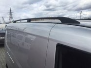 Fiat Doblo II 2010–2022 čierne strešné lyžiny Maxi, plastové pätky fotografia 3