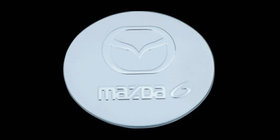 Mazda 6 2003–2008 Nerezový kryt dvierok palivovej nádrže fotografia 1