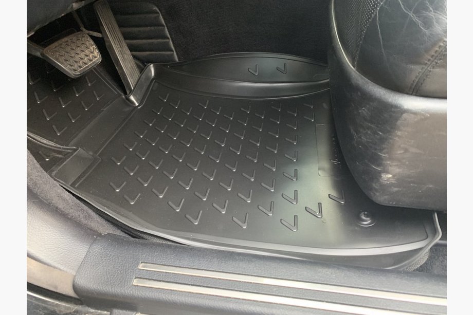 Lexus LS 2007–2017 Gumové rohože do interiéru (4 ks, Novline) Image