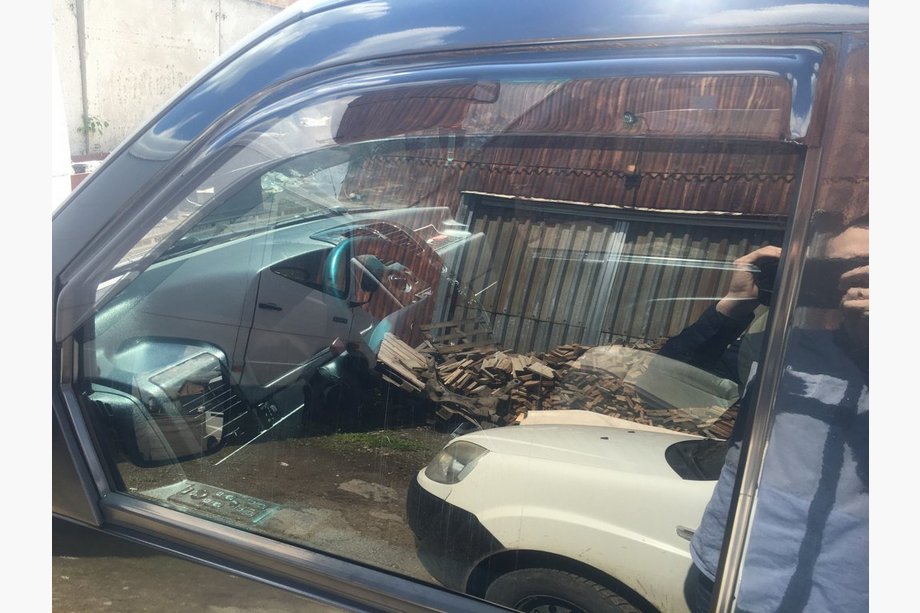 Mercedes Vito W638 1996–2003 Okenné deflektory (2 ks, Sunflex) Image