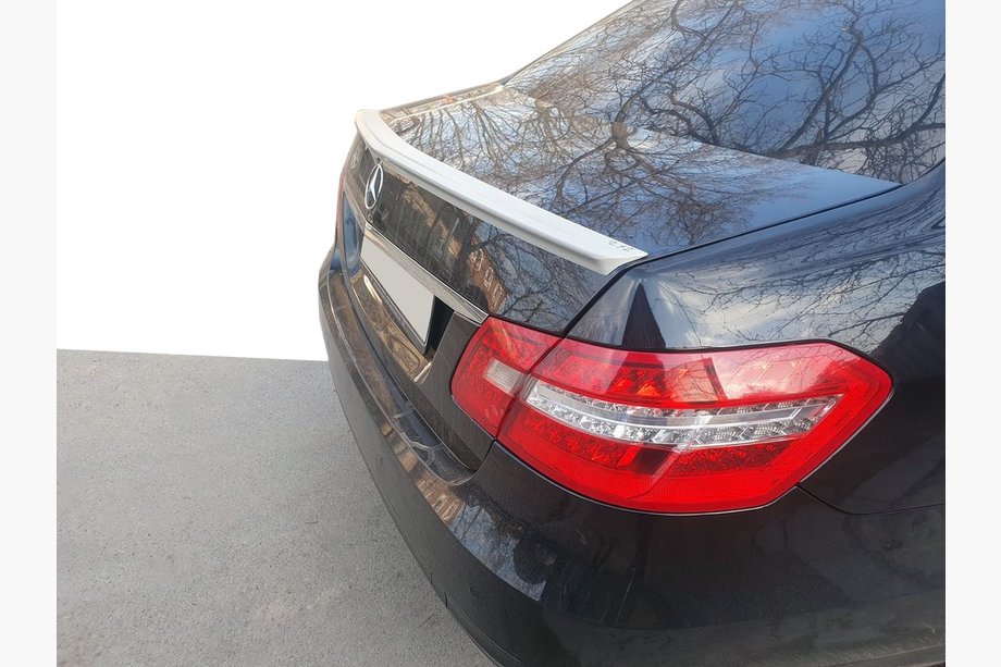 Mercedes E-class W212 2009–2016 Spojler (ABS, na lakovanie) Image
