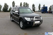 Mitsubishi Pajero Wagon III 1999–2006 Predný ochranný rám QT011 (nerez) fotografia 3