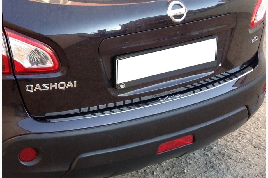 Nissan Qashqai 2010–2014 Lišta na zadný nárazník s gumovými vložkami (nerez) Image