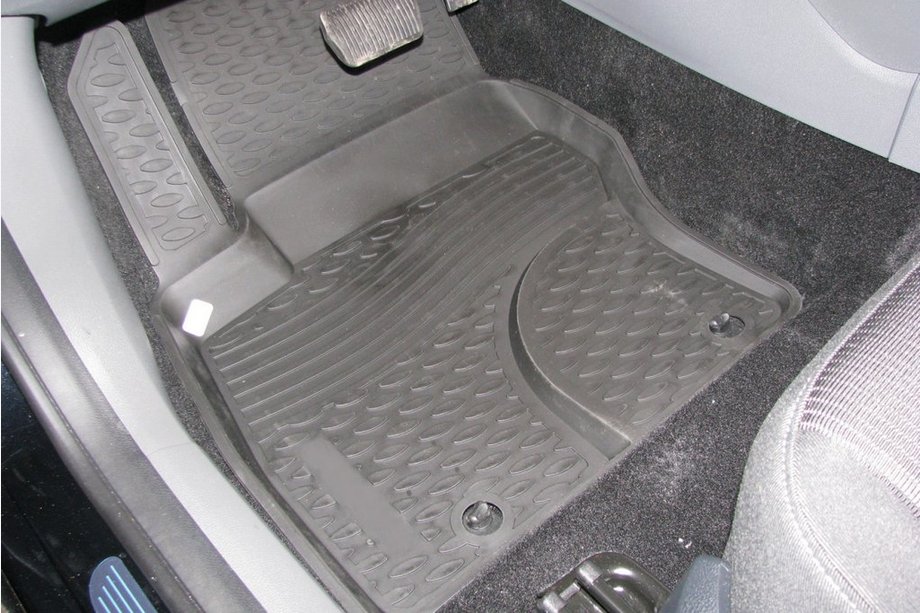 Ford Focus III 2011–2017 Gumová rohož do interiéru (predná ľavá) (Novline) Variant 1 Image