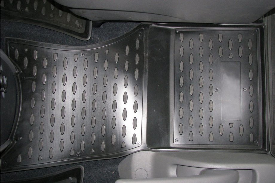 Hyundai H300, H1, Starex 2008–2020 Gumové rohože do interiéru (4 ks, Novline) New Fotografia 1