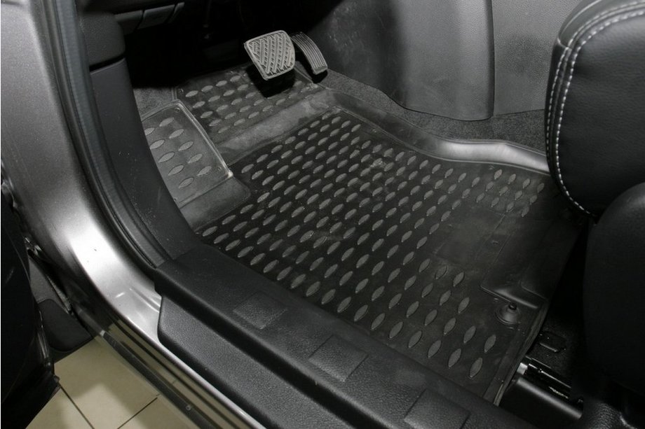 Nissan X-trail T31 2007–2014 Gumové autokoberce do interiéru (4 ks, Novline) Image