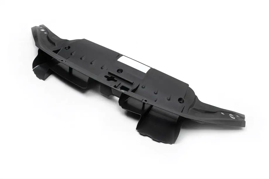 Toyota Land Cruiser 200 2007–2021 Plastový kryt pod intercooler pre 4.5 diesel Image