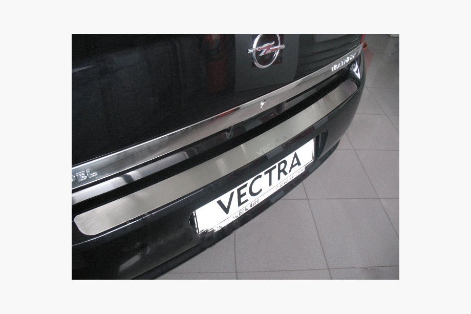 Opel Vectra C 2002–2008 Natanika nerezový kryt zadného nárazníka Sedan Image