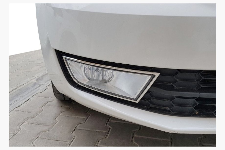 Skoda Octavia III A7 2013–2019 Chrómové kryty hmloviek (2 ks) Image