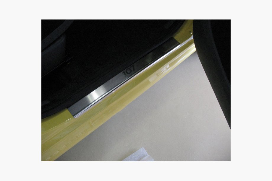 Peugeot 107 2005–2014 Natanika Premium kryty prahov (4 ks, nerez) Image