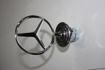 Mercedes E-сlass W212 2009–2016 Kapotový zameriavač mercedes 212 fotografia 1