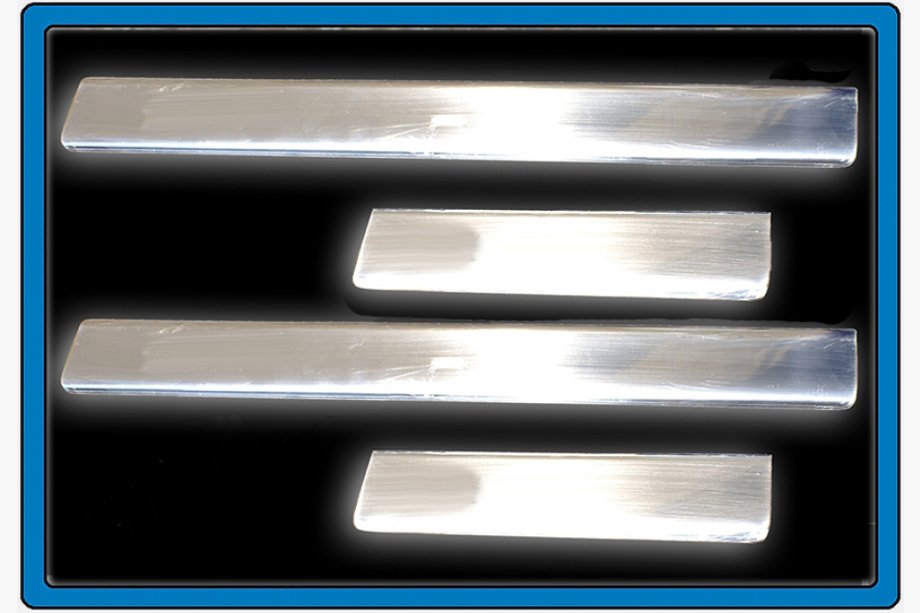 Seat Leon 2013–2020 Nerezové kryty prahov OmsaLine (4 ks) Image