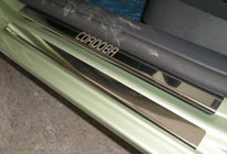 Seat Cordoba 2000–2009 Nerezové kryty prahov Nataniko (8 ks, nerez) Štandard – lepiaca páska Lohmann, 0,5 mm fotografia 1