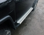 Toyota FJ Cruiser 2006–2022 Bočné nášľapy Maya V2 (2 ks, hliník) fotografia 7