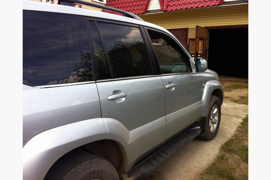 Toyota Land Cruiser Prado 120 2002–2009 Vonkajšie okenné lišty (6 ks, nerez) Carmos - turecká oceľ Fotografia 2