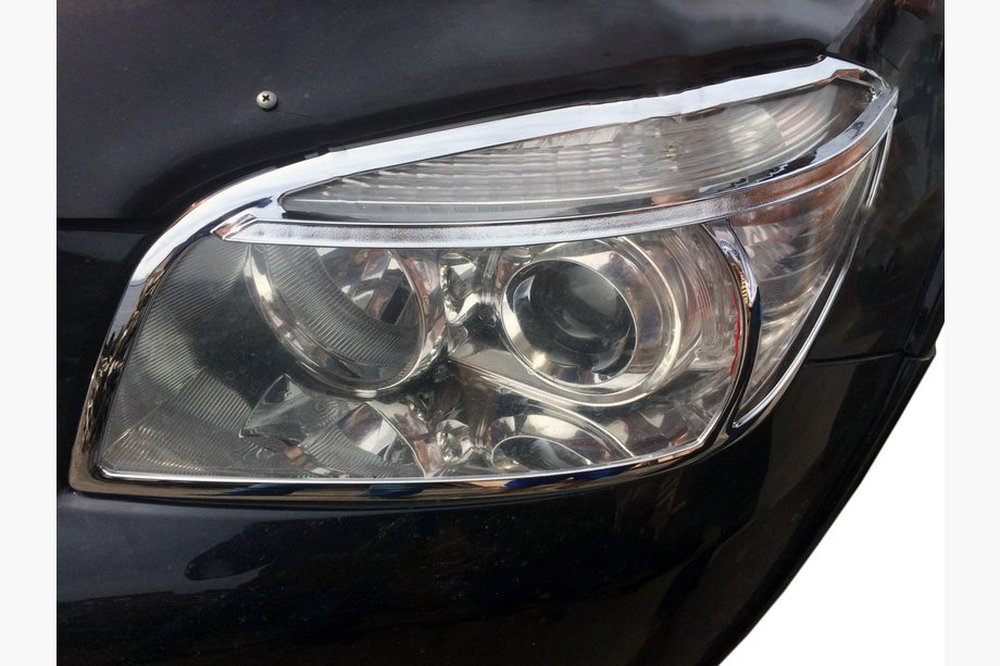 Toyota Rav 4 2006–2013 Kryty predných svetlometov 2006-2009 (2 ks, plast) Image