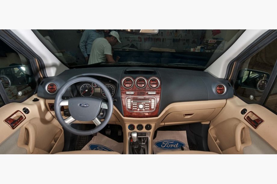 Ford Connect 2010–2013 Kryty palubnej dosky (veľká sada) Titán Fotografia 4