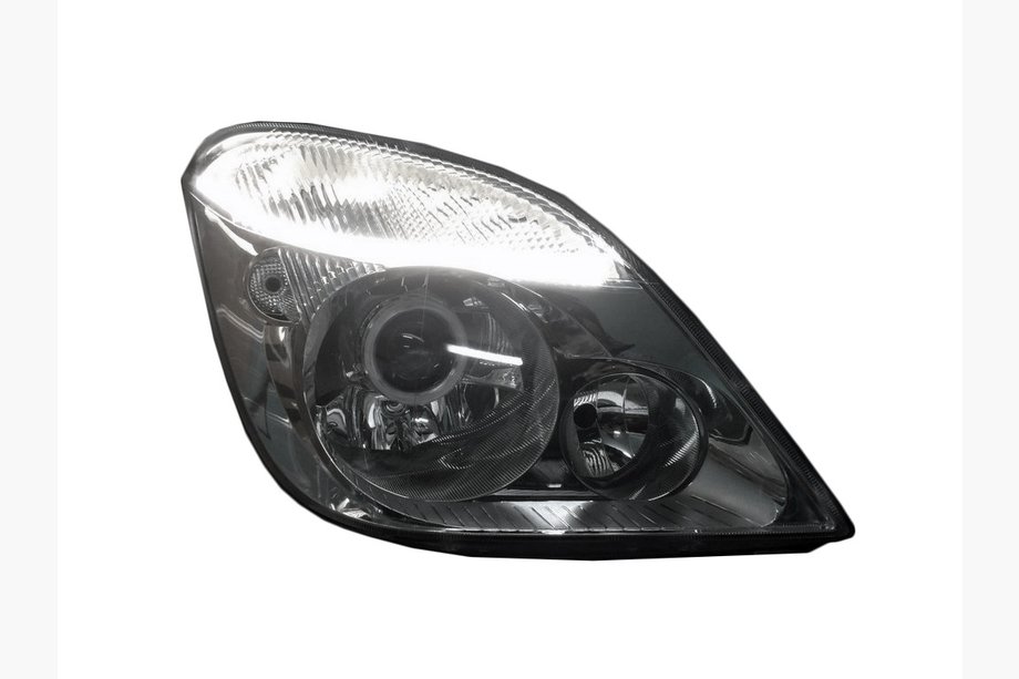 Mercedes Sprinter W906 2006–2018 Predné svetlomety s projektorovými šošovkami ↗ LED (2 ks, Taiwan) Image