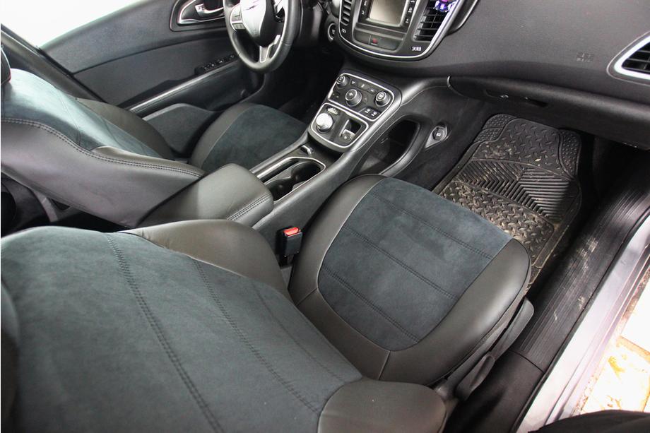 Chrysler 200 II 2014–2017 Autopoťahy eko koža+textília+Alcantara Antara A001 (kompletný set do celého interiéru) Fotografia 3