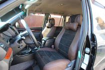 Toyota Land Cruiser Prado 120 2002–2009 Autopoťahy ekokoža + tkanina + Alcantara Antara A088 (kompletný interiér) fotografia 2
