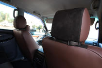Toyota Land Cruiser Prado 120 2002–2009 Autopoťahy ekokoža + tkanina + Alcantara Antara A088 (kompletný interiér) fotografia 19