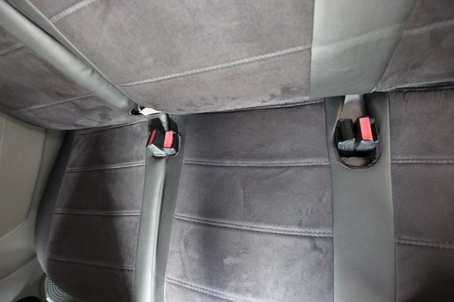 Dacia Logan I 2005–2008 Autopoťahy eko koža+textília+Alcantara Antara A001 (kompletný set do celého interiéru) Fotografia 9