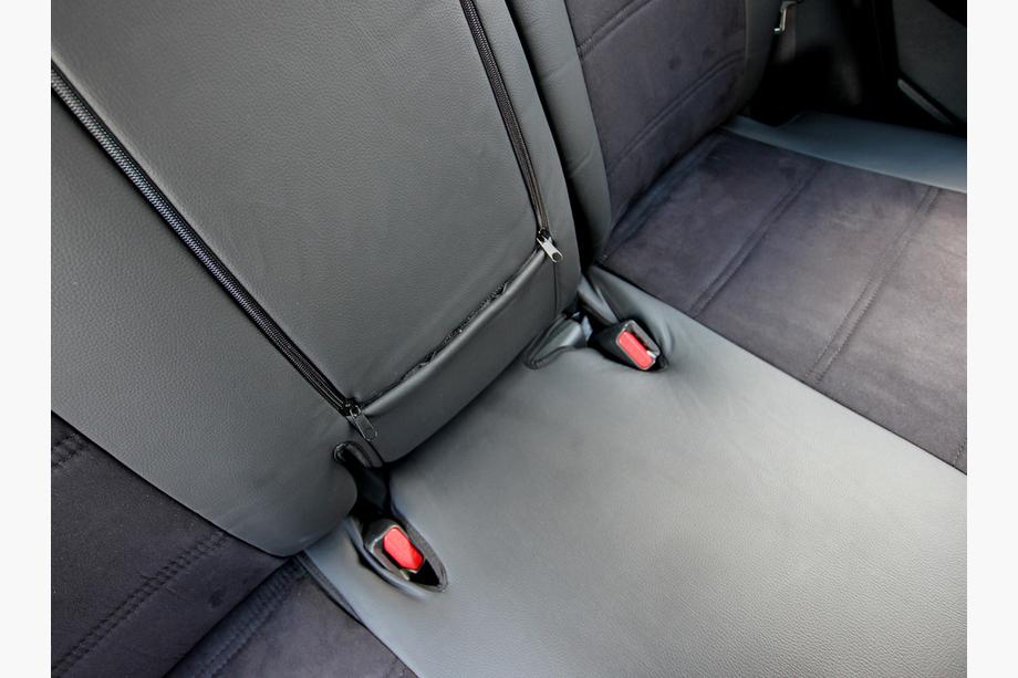 Kia Sportage 2015–2021 Autopoťahy eko koža+textília+Alcantara Antara A001 (kompletný set do celého interiéru) Fotografia 9