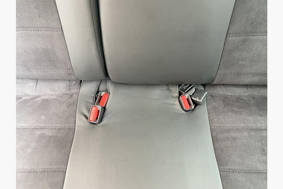 Suzuki Vitara 2015– Autopoťahy eko koža+textília+Alcantara Antara A001 (kompletný set do celého interiéru) Fotografia 6