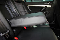 Skoda Octavia II A5 2006–2010 Autopoťahy eko koža+textília+Alcantara Antara A001 (kompletný set do celého interiéru) fotografia 11