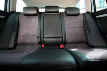 Skoda Octavia II A5 2006–2010 Autopoťahy eko koža+textília+Alcantara Antara A001 (kompletný set do celého interiéru) fotografia 3