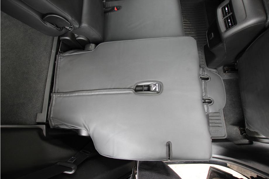 Chevrolet Equinox 2018–2025 Autopoťahy eko koža+textília+Alcantara Antara A001 (kompletný set do celého interiéru) Fotografia 13