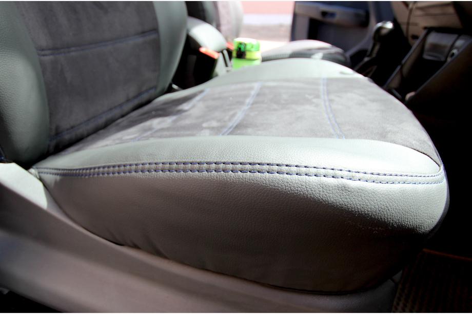 Volkswagen Caddy 2010–2015 Autopoťahy eko koža + tkanina + alcantara Antara A001b (kompletný interiér) Fotografia 13