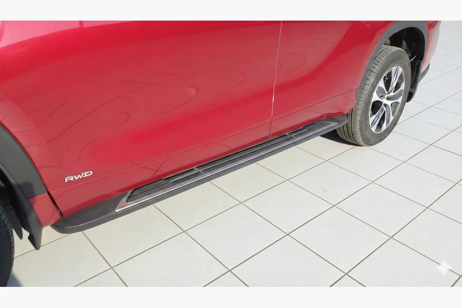 Toyota Highlander 2019– Bočné nášľapy OEM V1 (2 ks, hliník) Image
