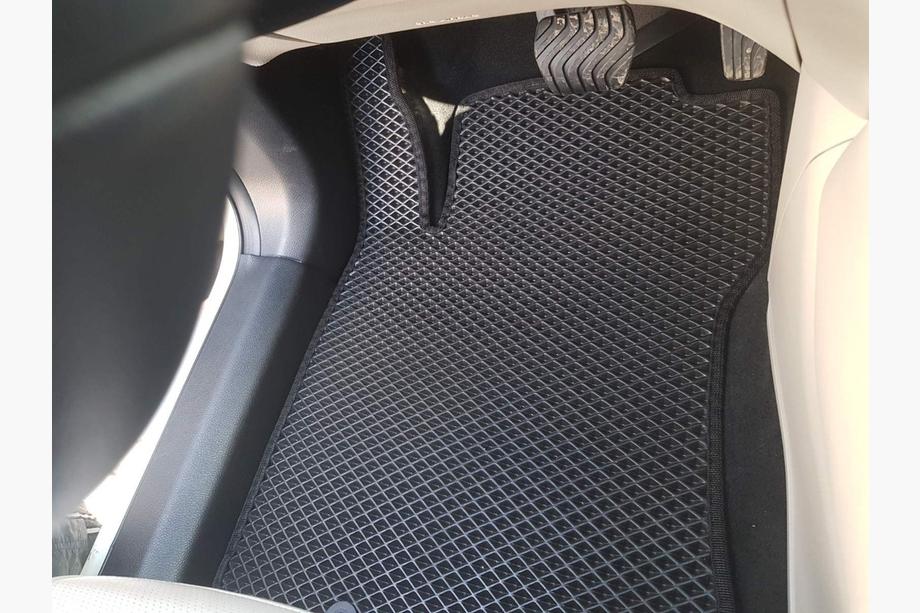 Nissan Qashqai 2014–2021 Rohože do interiéru pre Rogue Sport (EVA, čierne) Image