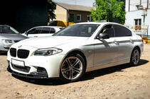 BMW 5. rad F10/F11 2010–2016 Lip na predný nárazník OmsaLine (čierny) fotografia 4