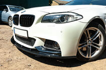 BMW 5. rad F10/F11 2010–2016 Lip na predný nárazník OmsaLine (čierny) fotografia 3