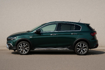Fiat Tipo Cross 2021– Kompletné nerezové lišty okolo okien fotografia 1