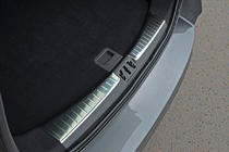 Ford Kuga/Escape 2013–2019 Nerezový kryt prahu batožinového priestoru 2016-2019 (2-dielny) fotografia 1