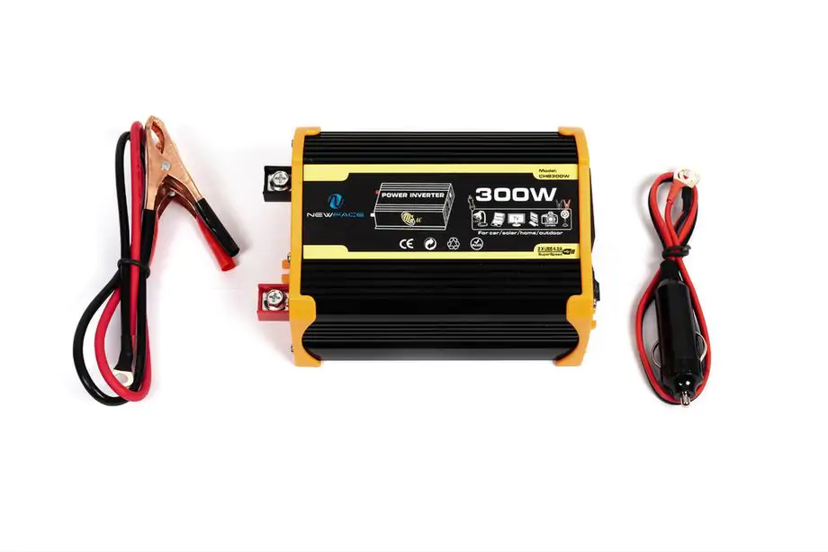 Auto menič 12V na 220V + USB 300W CHB300W Image