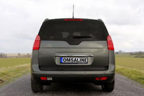 Peugeot 5008 2009–2016 Chrómová lišta nad ŠPZ OmsaLine (nerez) fotografia 1