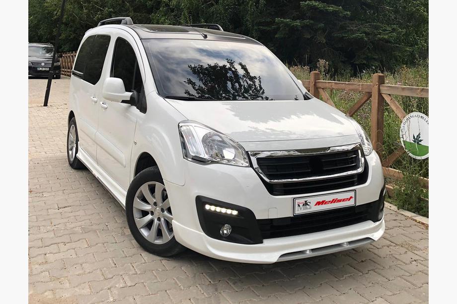 Peugeot Partner Tepee 2008–2018 Predný lip 2015-2018 (na lakovanie) Image