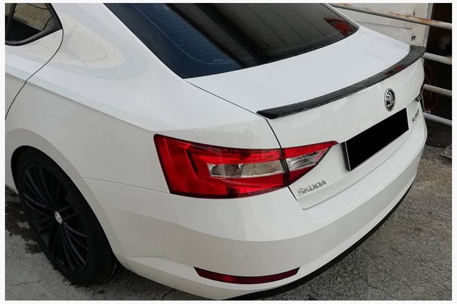 Skoda Superb 2015–2024 Lip spojler (Omsa, čierny) Image