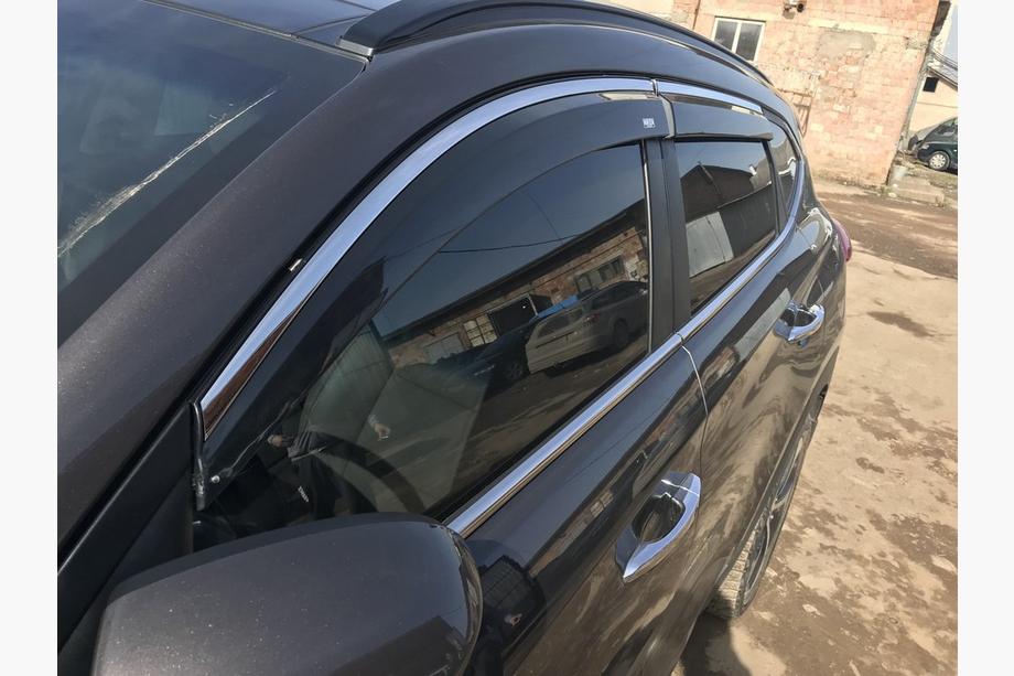 Hyundai Tucson TL 2016–2021 Deflektory okien s chrómovou lištou (4 ks, Niken) Image