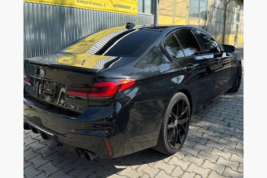 BMW 5. rad G30/G31 2017–2023 Faceliftový prestavbový kit (na M5 F90 2021) Fotografia 9
