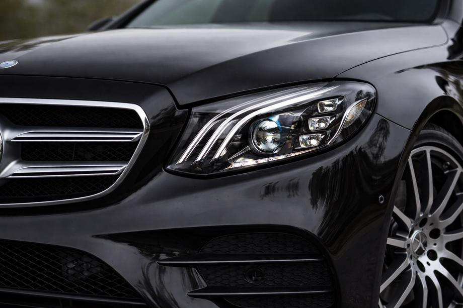 Mercedes Trieda E W213 2016–2023 Predné svetlomety Maybach (2016-2020, 2 ks, LED) Image