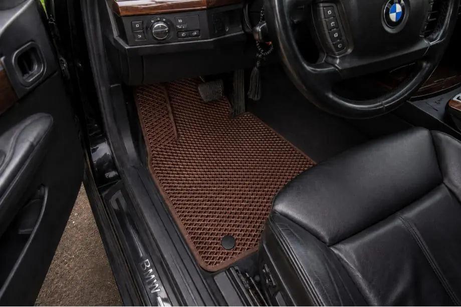 BMW 7. séria E65/66 2001–2008 Podlahové rohože E65 (EVA, hnedé) Image