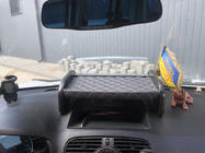 Renault Kangoo 2008–2020 Polička na palubnú dosku (sivá so sivým prešívaním) fotografia 2
