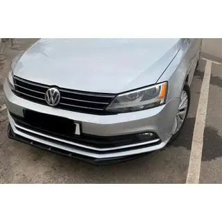Lip predný nárazníkový lip (2010-2018, lesklá čierna)